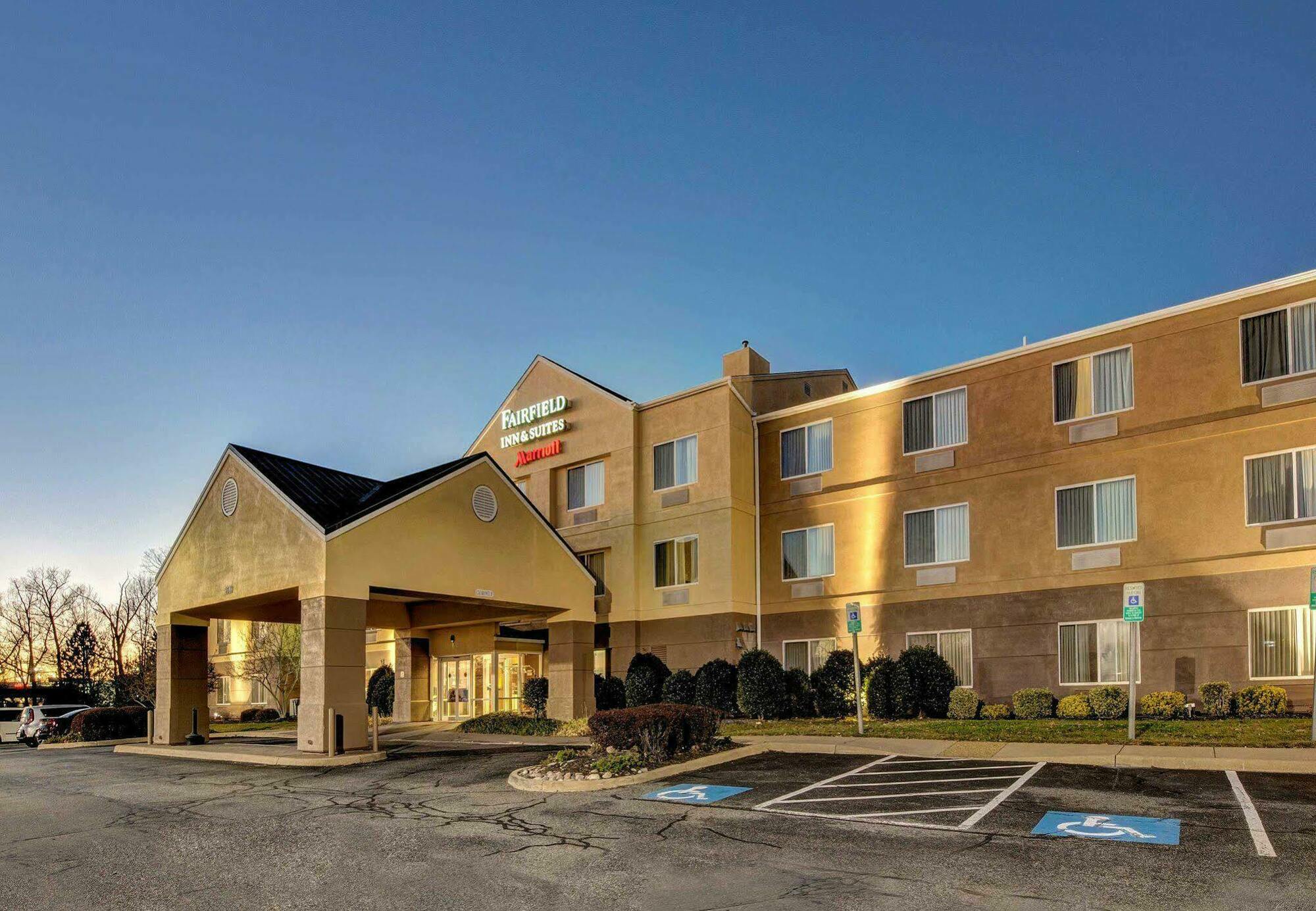 Fairfield Inn And Suites By Marriott Potomac Mills Woodbridge Exterior foto